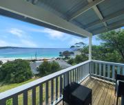 Top Binalong Bay