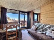 Appartement rénové proche des pistes avec balcon et parking - FR-1-455-70