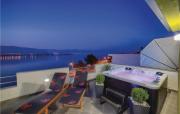 Stunning Apartment In Trogir With Jacuzzi, Wifi And Sauna