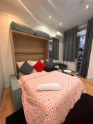 Studio Champs-Élysées - HALA PARIS