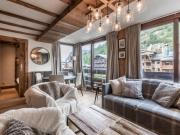 Appartement de caractère haut de gamme au centre de Val-dIsère, proche des pistes - FR-1-694-184