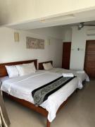 Beach Resort 19 Home Stay SRI SAYANG APARTMENT BATU FERRINGHI 3BEDROOM