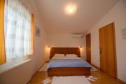 Rooms in Novalja with air conditioning, WiFi 3764-9