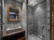 Chalet moderne lumineux proche pistes - 12 pers, 5 ch, parking, wifi, ménage inclus - FR-1-566-43 Chalet moderne lumineux proche pistes - 12 pers, 5 ch, parking, wifi, ménage inclus - FR-1-566-43