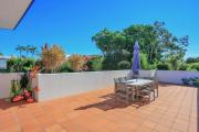 Top Bargara