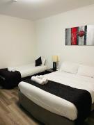 studio 105 Gouger city apartment with parking