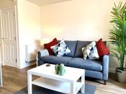 New Stylish Cambridge Townhouse (Free parking)