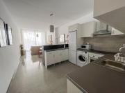 Amplio apartamento en Av. Carlos Haya