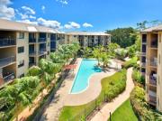 3 bedroom 2 bath apartment in Cairns Queensland