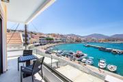 Lovely apartment with harbor view in Pigadia