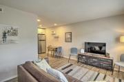 Walk to Old Town Scottsdale Apartment with Patio!