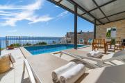 Villa Oslo - luxury place with sea views & heated pool, 300m far from sandy beach