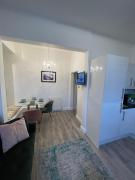 Amazing Getaways - The Place for You with Free Parking