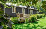 Lovely Home In Fårevejle With Kitchen