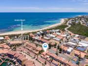Summer Breeze at Avalon Beach