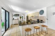 Top Mudjimba
