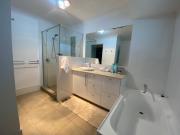 Walk to Beach, Swim in Pool Self Contained Home sleeping 7