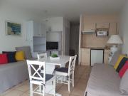 Studio climatisé 23 pers proche plage et commerces, balcon, Wi-Fi, parking dispo - FR-1-466A-7