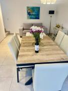 DUPLEX EN COMPLEJO CERRADO con cochera!!!