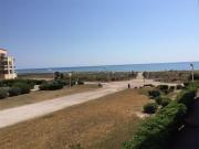 T2 Bord de Mer - 4 Pers - 50m Plage - 150m Commerces - Parking - TV - FR-1-81-228
