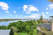 Top East Ballina