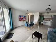 Aurels & Juls - THE EMERALD GREEN Annecy