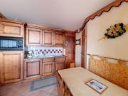 Appartement spacieux avec Balcon Sud et Parking - FR-1-344-1157