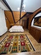 Top Mykulychyn Top Mykulychyn