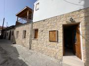 Eftis - Renovated Traditional House