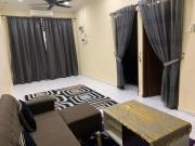 Top Tanah Merah