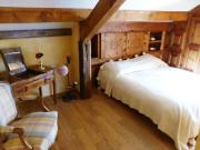 Pied-à-terre confort au cœur dArêches-Beaufort, T3 lumineux avec balcon et commerces à pied. - FR-1-342-297