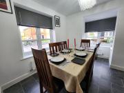 Spacious 3-bed Luxury Maidstone Kent Home - Wi-Fi & Parking