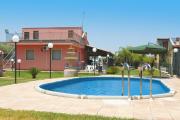 Holiday Home Floridia with Pool near Beach