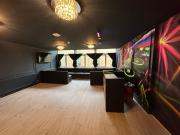 Unique city centre DJ apartment - sleeps 20