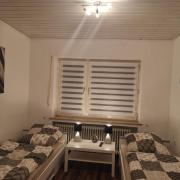 Top Detmold