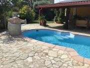 Apartment in Villa, Beach 3 minutes walk, spiaggia 3 minuti a piedi