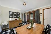 Top Leura