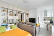 Cozy apartment near the biggest shopping centre in Warsaw