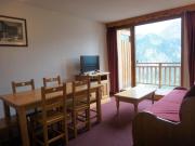 Appartement cosy 6 pers avec balcon, parking couvert, proche pistes et commerces, WIFI inclus - FR-1-636-157