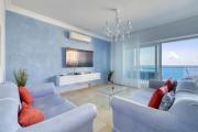 Stunning Seafront Lux Apt Fort Cambridge wt POOL