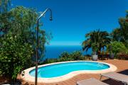 Sea view villa in Tijarafe, private pool.
