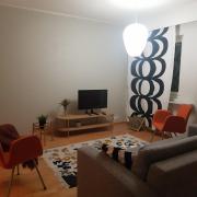 Tilava kolmio keskustassa