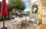 Stunning Apartment In Rab With 2 Bedrooms And Wifi