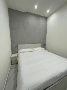 Rosa room luxury suite