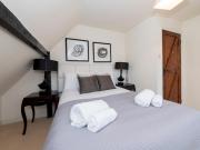 Luxurious Country House with Cinema Games Room - Pass the Keys