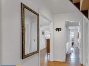 Icelandic Art Garden Villa w. parking in centre city