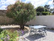 Maison calme avec jardin au centre de Le Palais, proche plage - FR-1-418-77