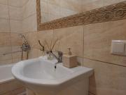 Квартира Кравчука 11Б, автостанція