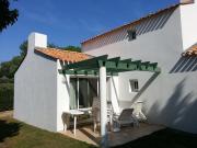 Le Victoria, piscine et forêt