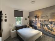 Maria- Bright and Modern City Center Apartment .